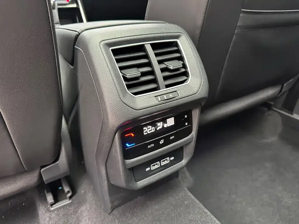 Volkswagen Tayron X 2026 из CN, фото 10