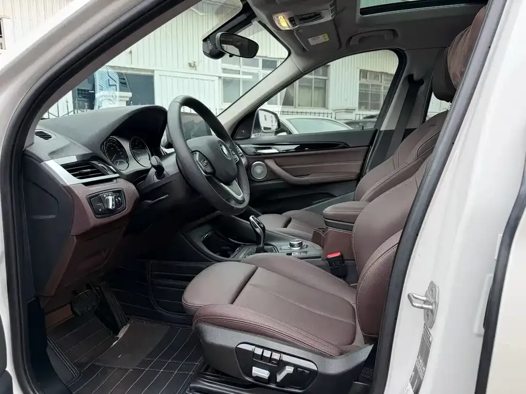 BMW X1 2022 из CN, фото 8