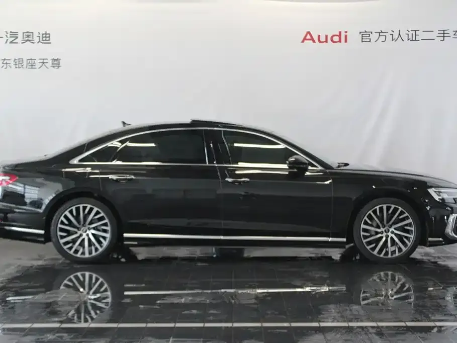 Audi A8 — фото 9