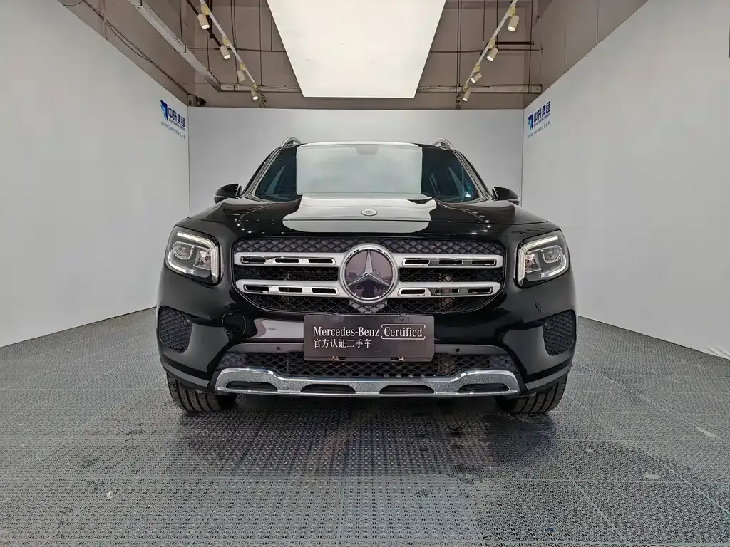 Mercedes-Benz GLB — фото 10
