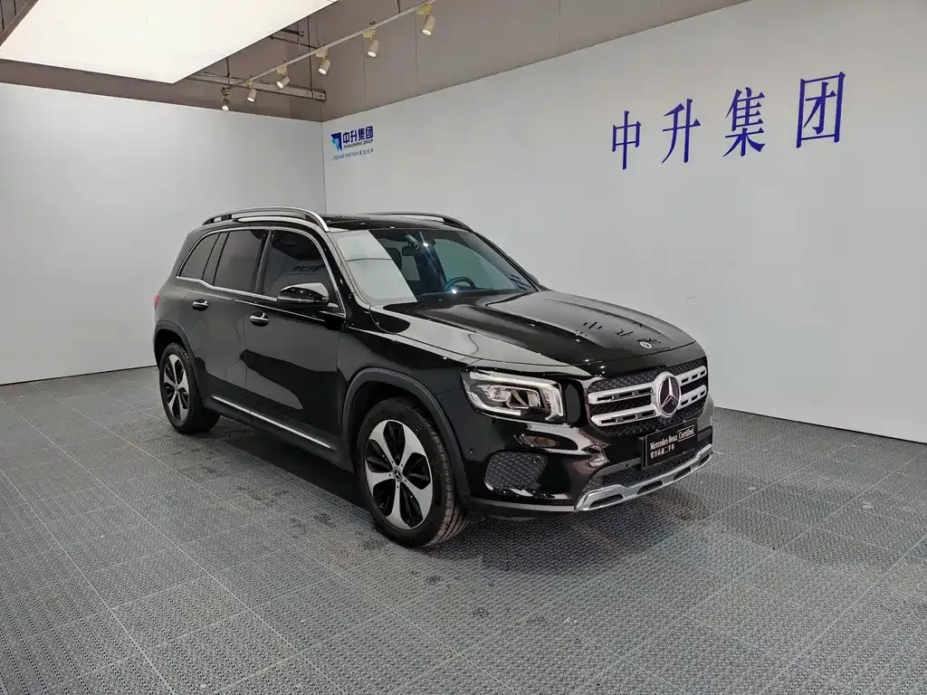 Mercedes-Benz GLB — фото 8
