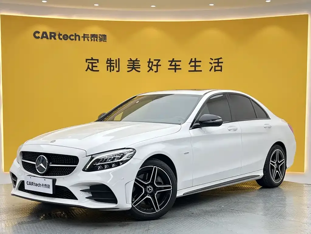 Mercedes-Benz C-Class — фото 1