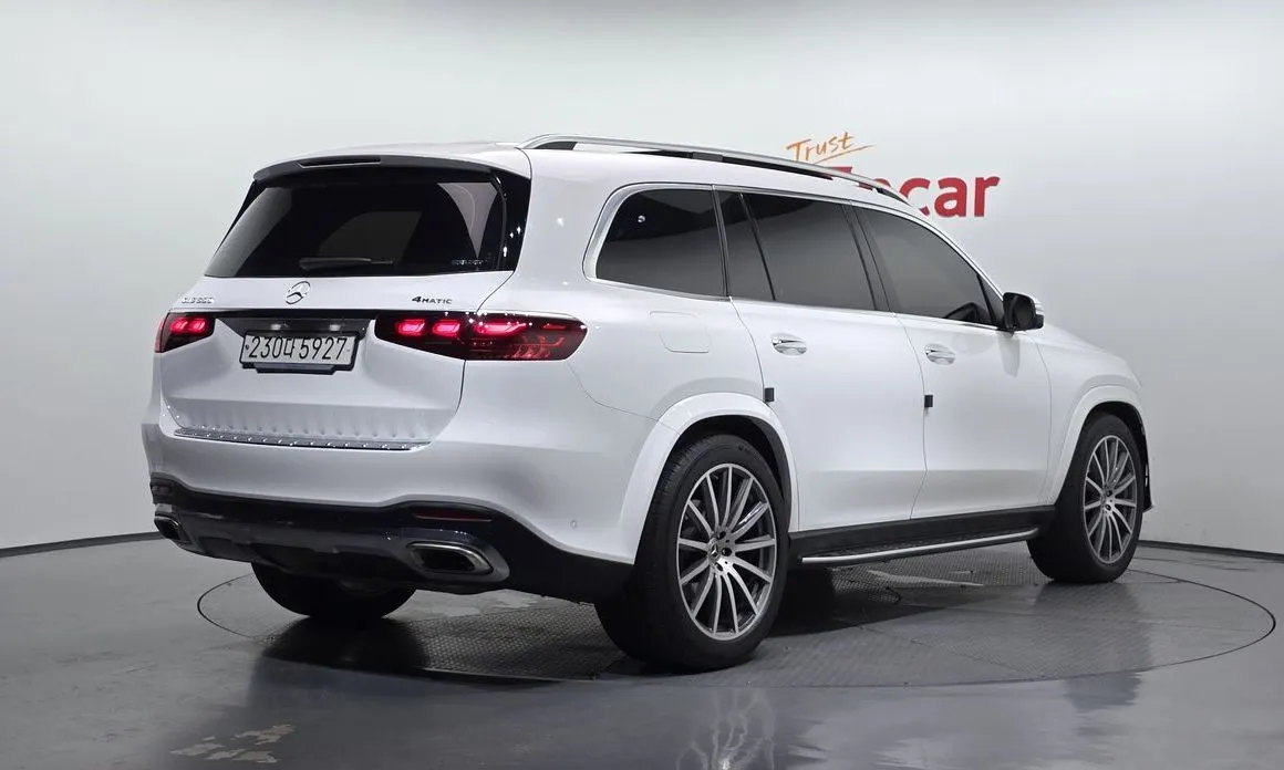 Mercedes-Benz GLS-Class — фото 6