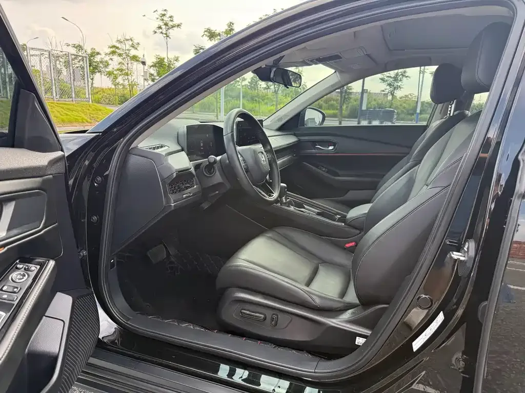 Honda Accord — фото 4
