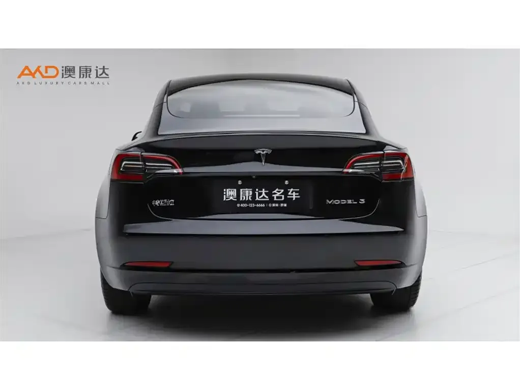 Tesla Model 3 — фото 5