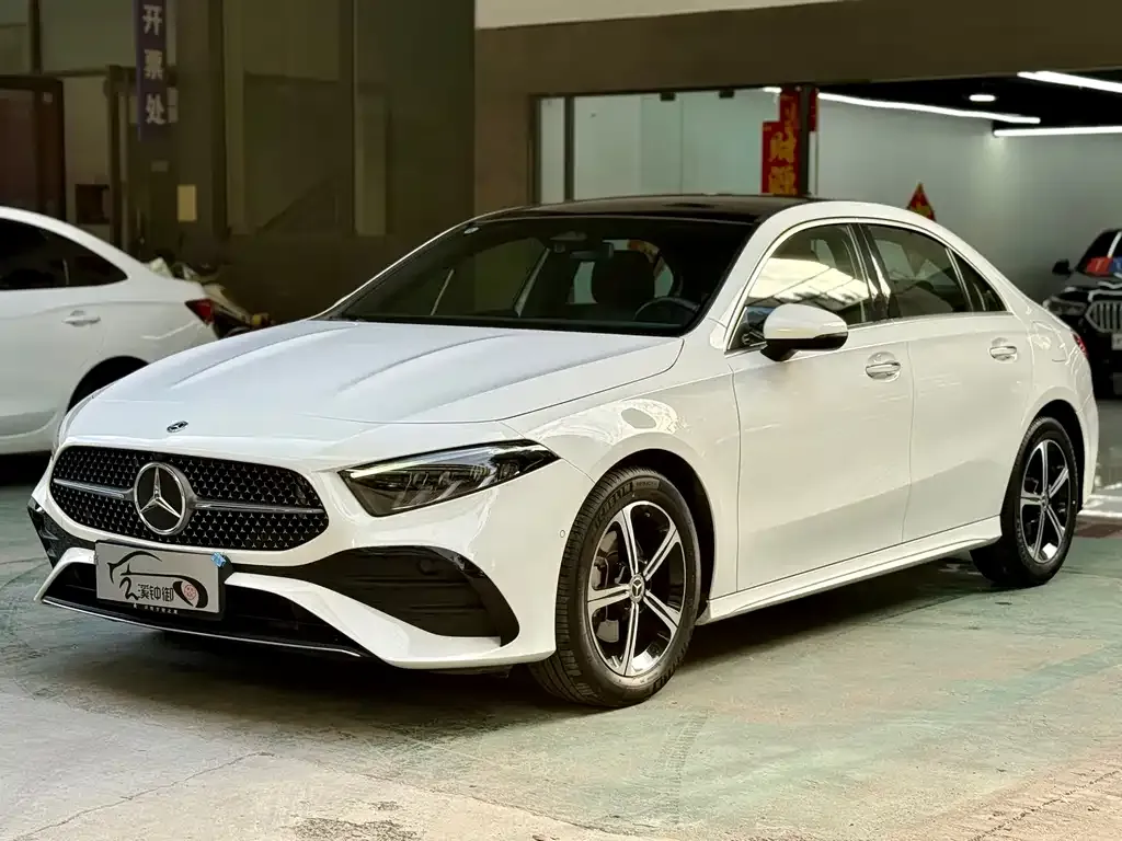 Mercedes-Benz A-Class — фото 1