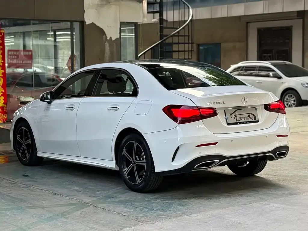 Mercedes-Benz A-Class — фото 10