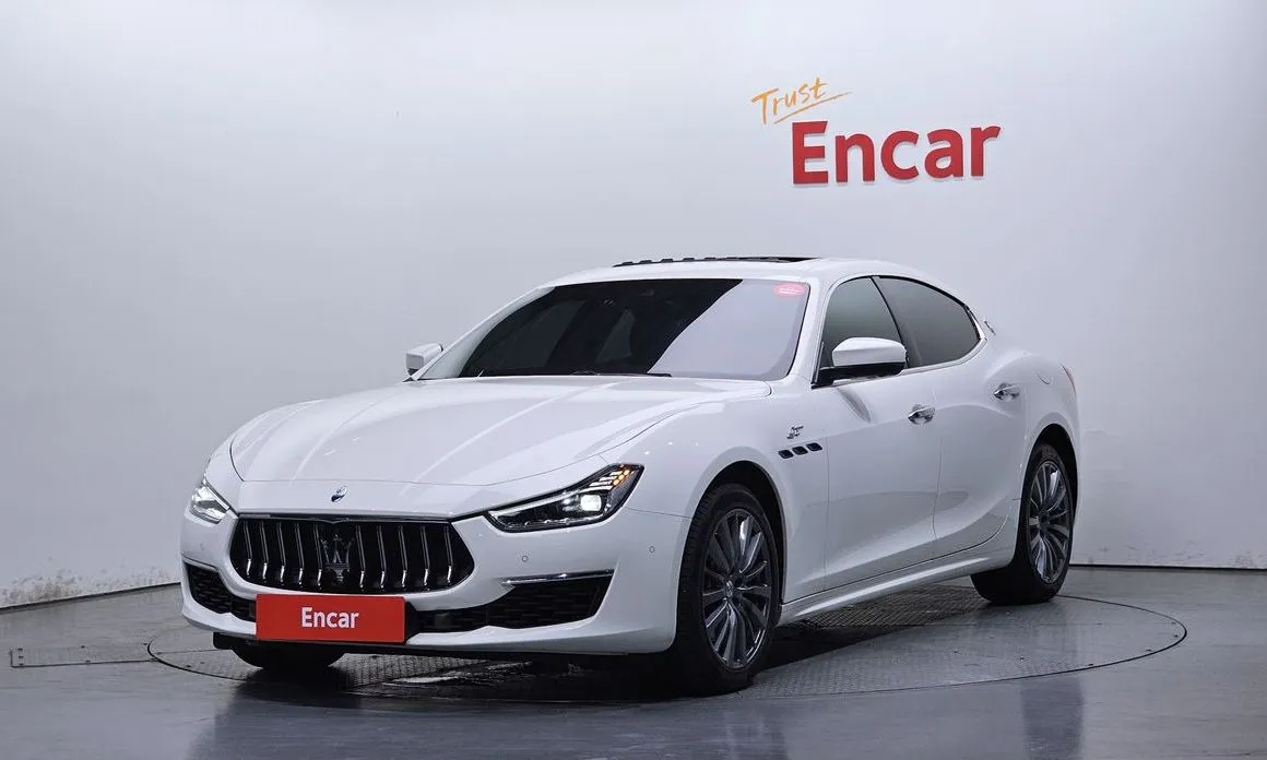 Maserati Ghibli — фото 1