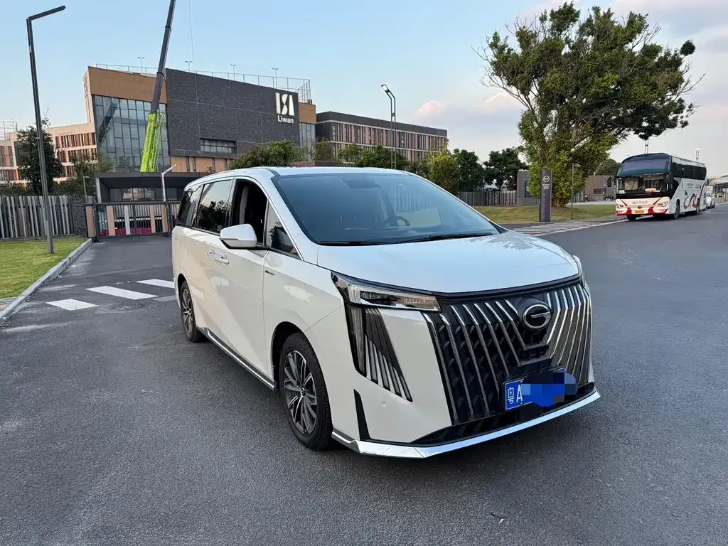 GAC Motor Trumpchi M8 — фото 9