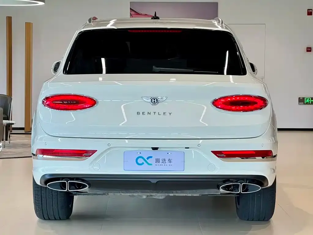 Bentley Bentayga — фото 5