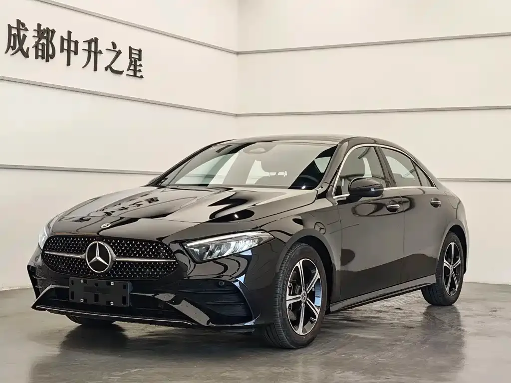 Mercedes-Benz A-Class — фото 1