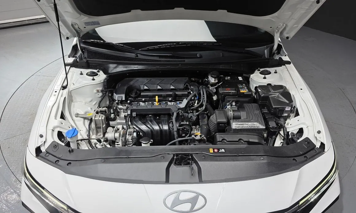 Hyundai AVANTE — фото 8