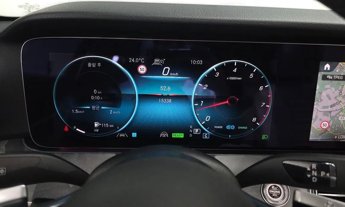 Mercedes-Benz E-Class — фото 7