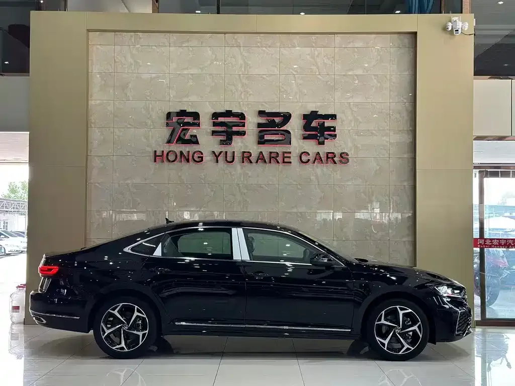 Volkswagen Passat — фото 6