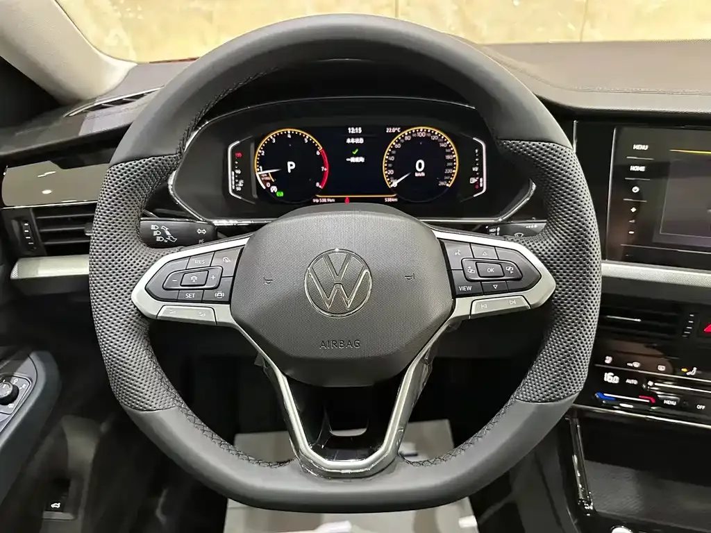 Volkswagen Passat — фото 4