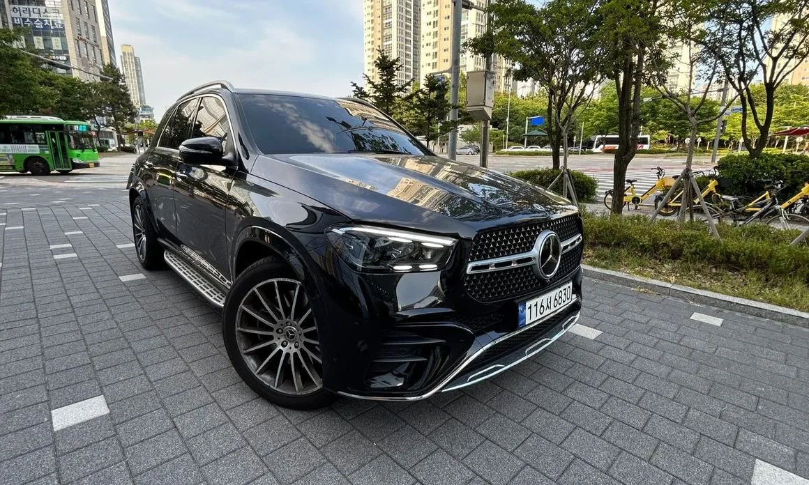 Mercedes-Benz GLE-Class GLE450 4MATIC 1