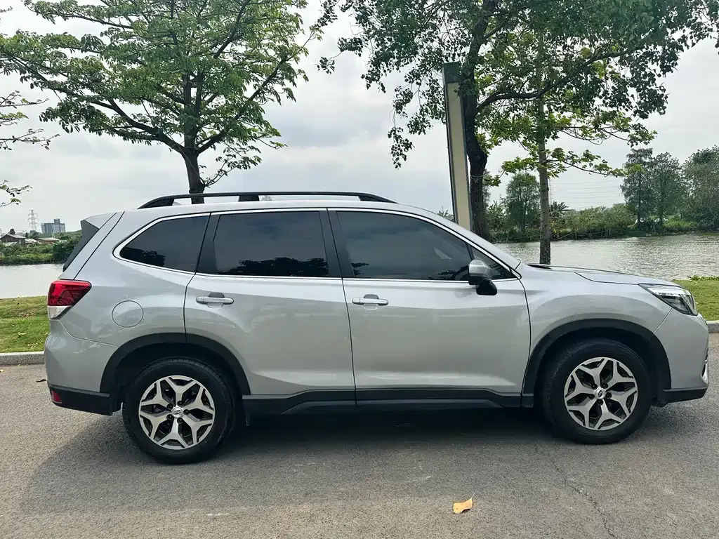 Subaru Forester 2021 из CN, фото 7