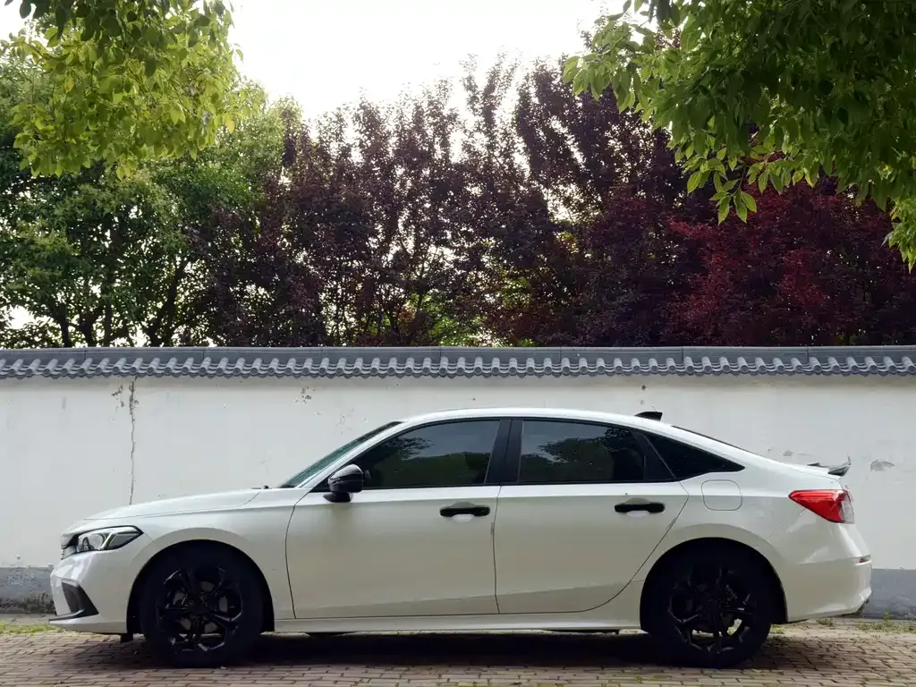Honda Civic — фото 7