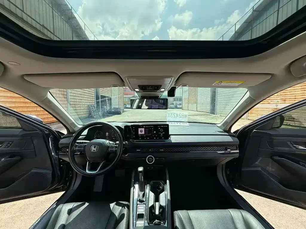 Honda Accord — фото 2