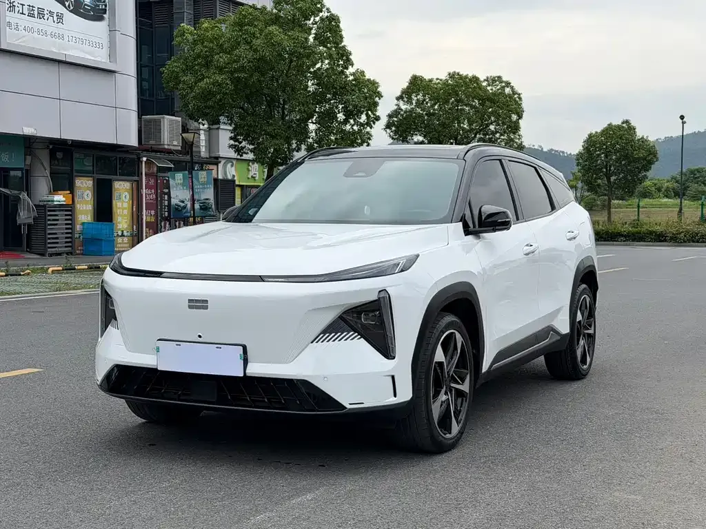 Geely Galaxy L7 — фото 1