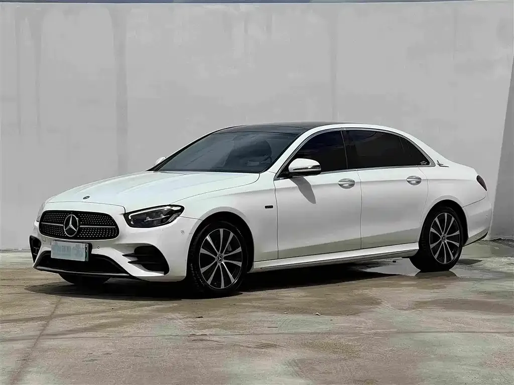 Mercedes-Benz E-Class New Energy — фото 1