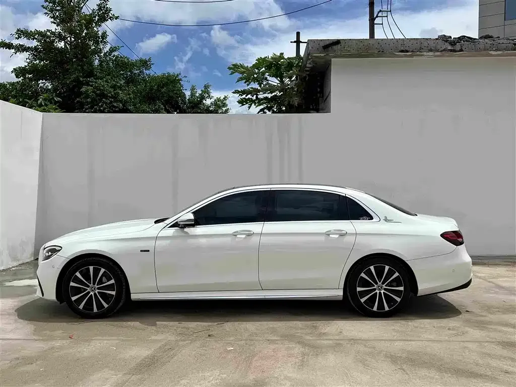 Mercedes-Benz E-Class New Energy — фото 3
