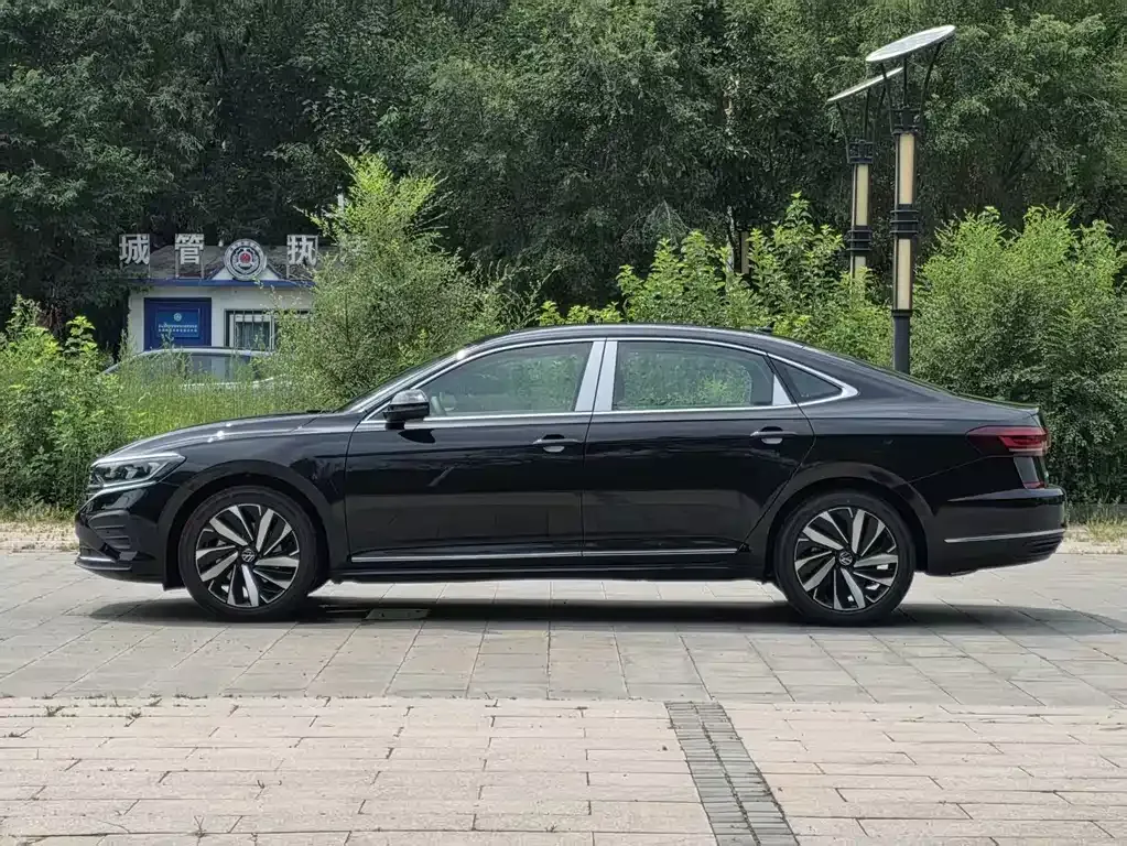 Volkswagen Passat — фото 6