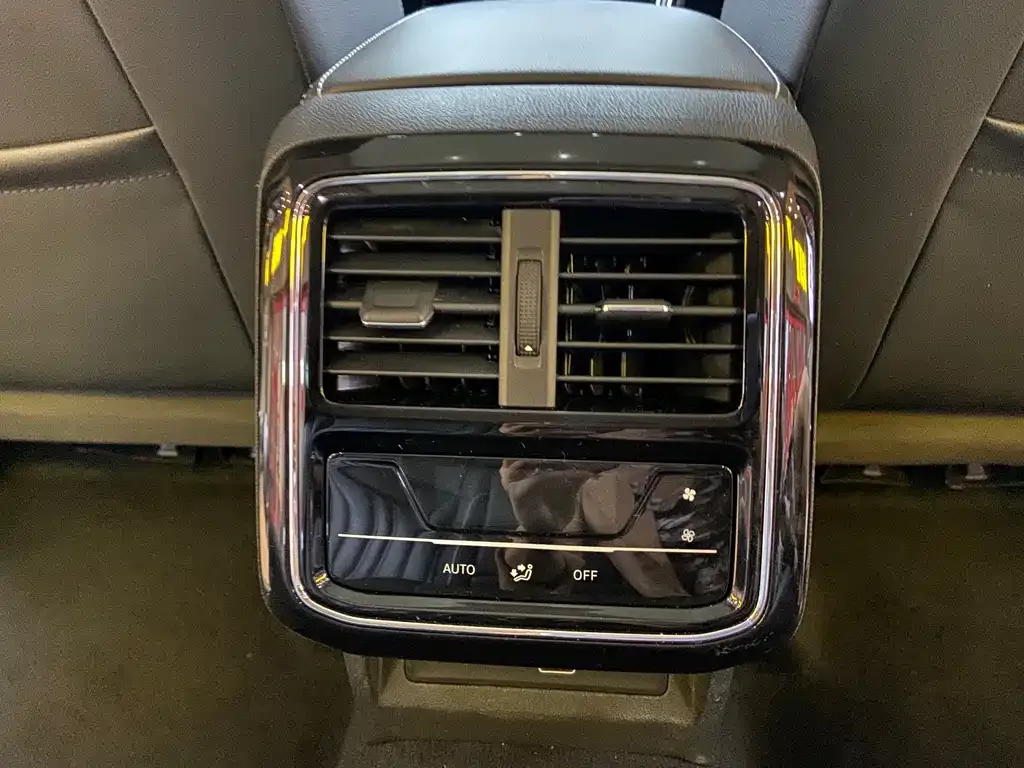 Volkswagen Passat — фото 7