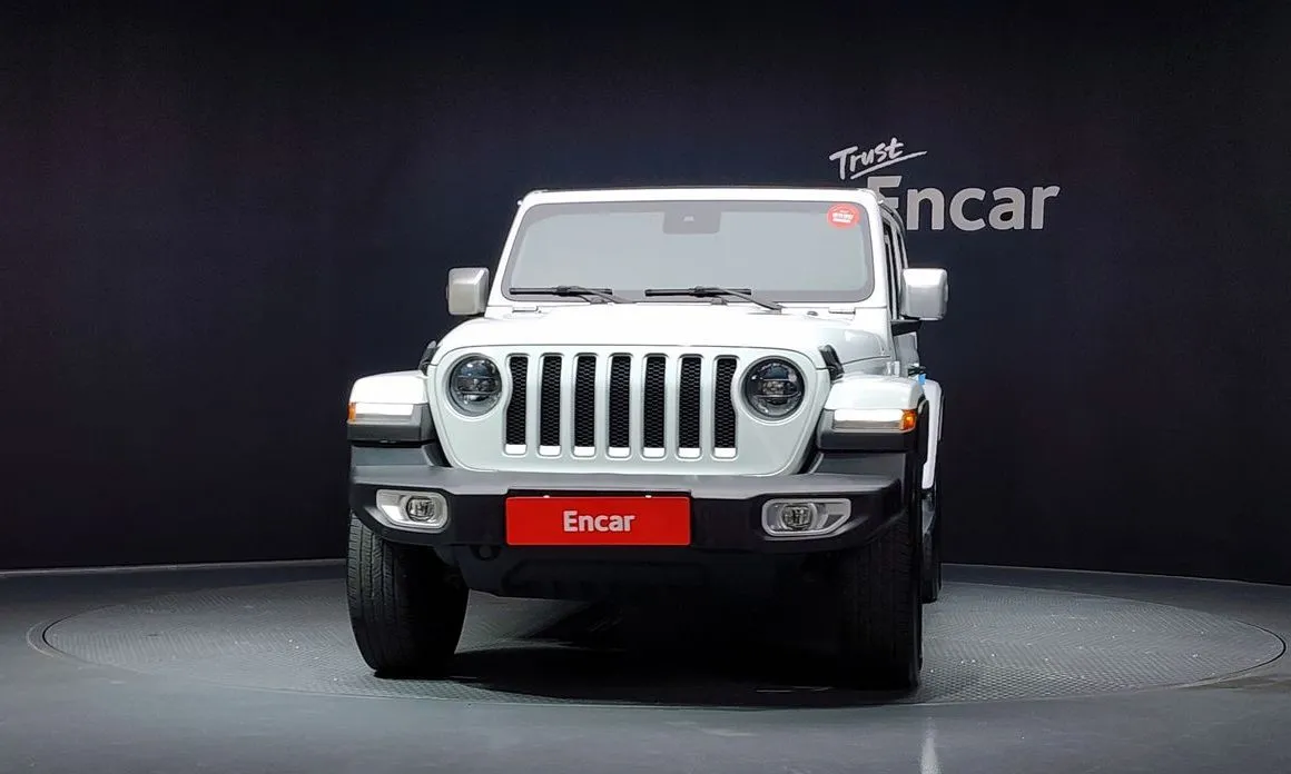 Jeep Wrangler 2023 из KR, фото 3