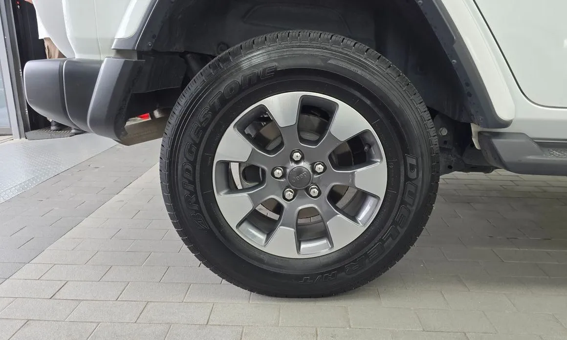 Jeep Wrangler 2023 из KR, фото 9