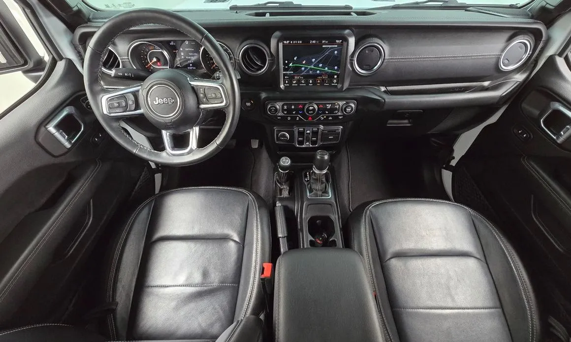 Jeep Wrangler 2023 из KR, фото 8