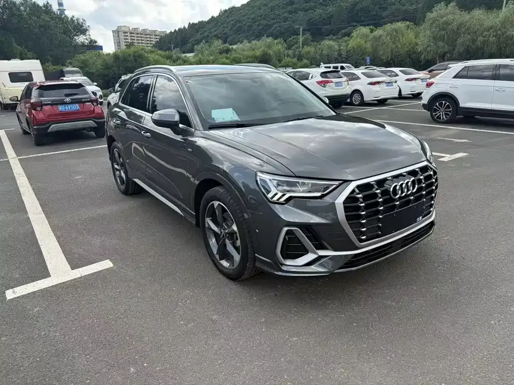 Audi Q3 — фото 6