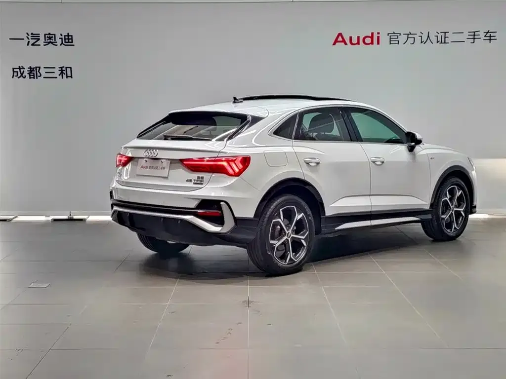 Audi Q3 Sportback — фото 6