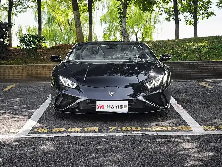 Lamborghini Huracan — фото 1
