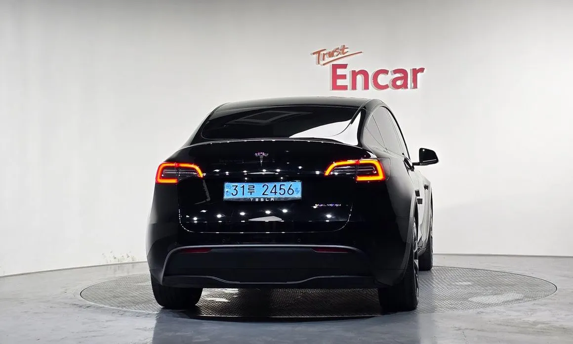 Tesla Model Y — фото 4