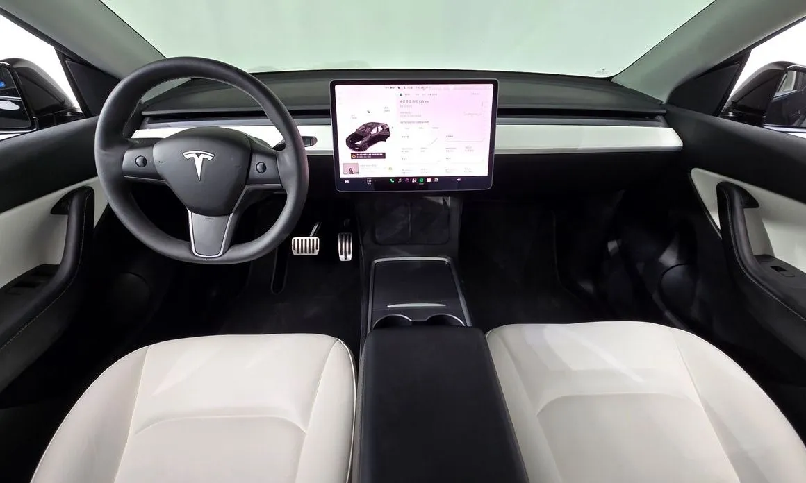 Tesla Model Y — фото 5