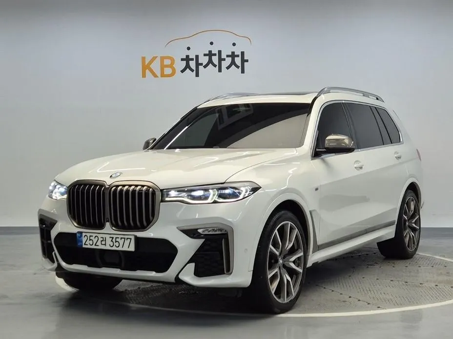 BMW X7 — фото 1