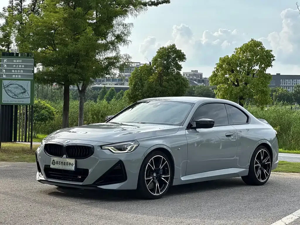 BMW M240i — фото 1