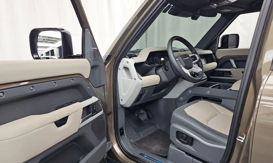 Land Rover Defender 2023 из KR, фото 10