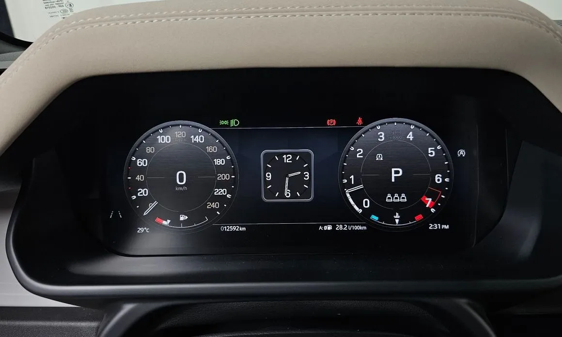 Land Rover Defender 2023 из KR, фото 3