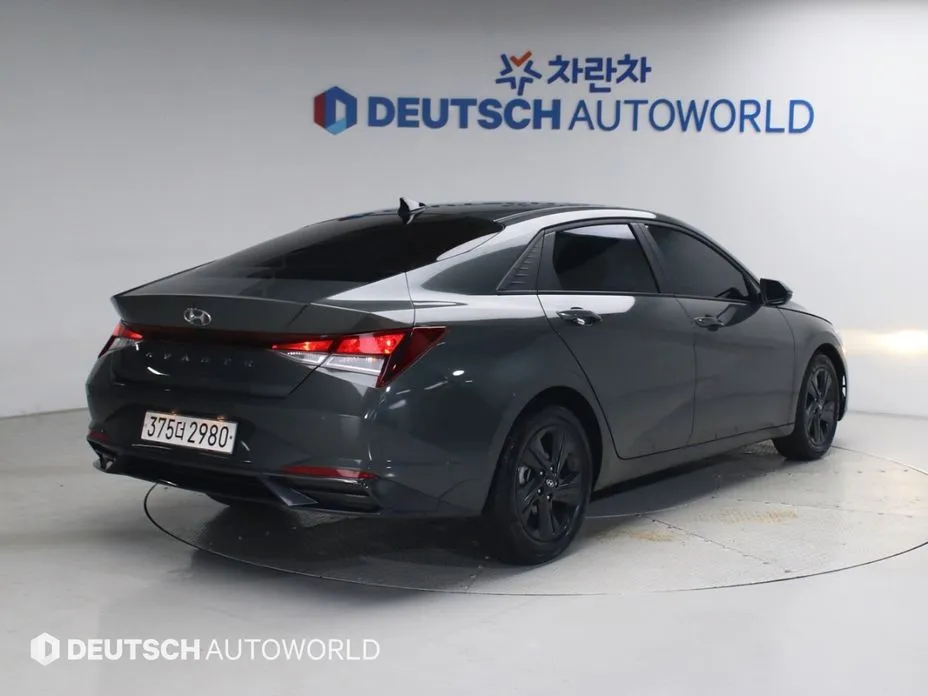 Hyundai AVANTE — фото 2