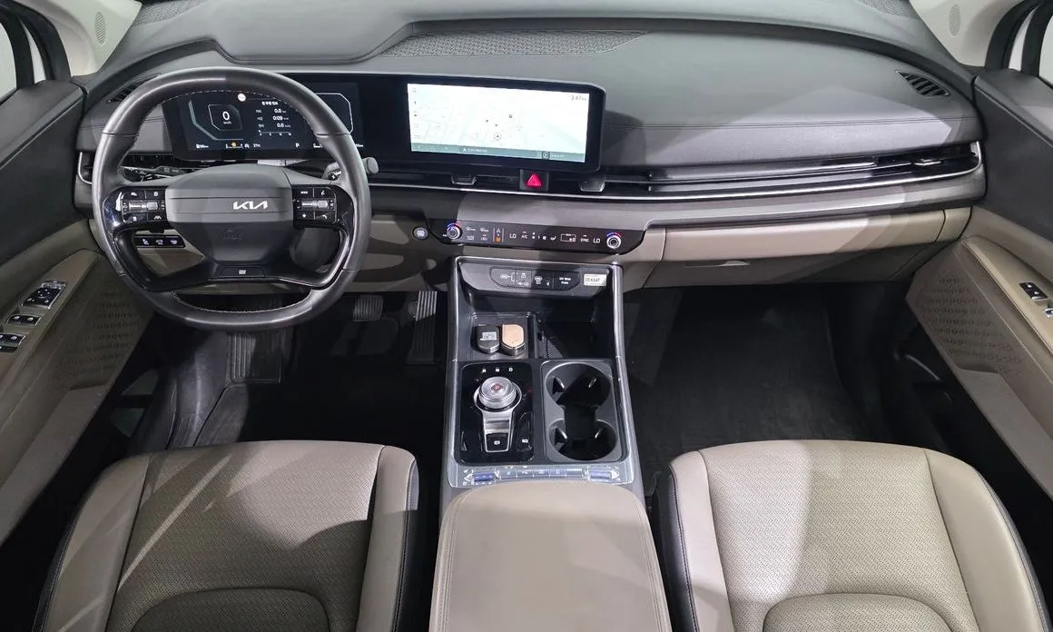 Kia Carnival — фото 9
