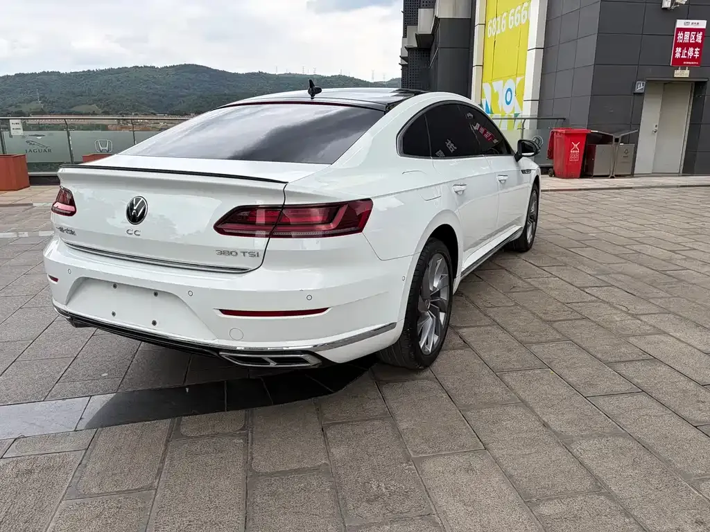 Volkswagen CC — фото 7