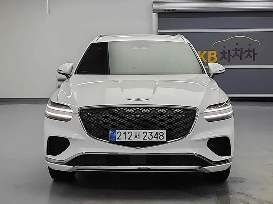 Genesis GV70 — фото 1