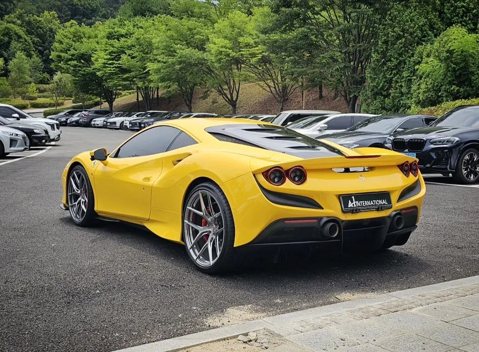Ferrari F8 2022 из KR, фото 5