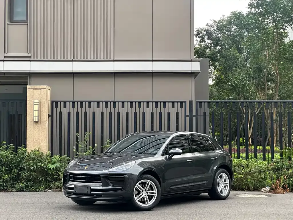 Porsche Macan — фото 1