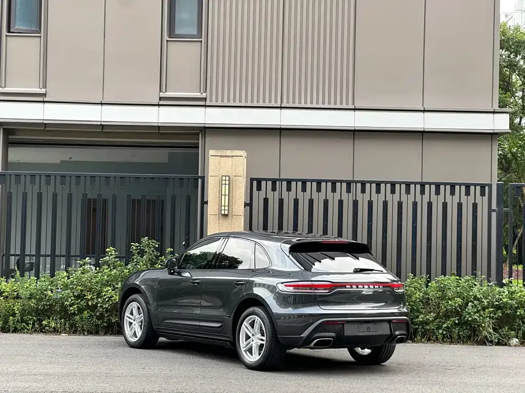 Porsche Macan — фото 8