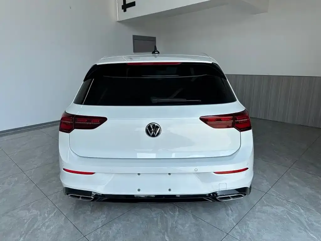 Volkswagen Golf — фото 5