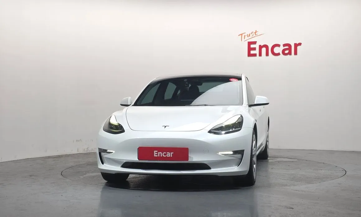 Tesla Model 3 — фото 2