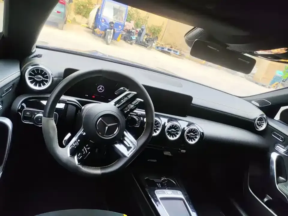 Mercedes-Benz CLA AMG — фото 4